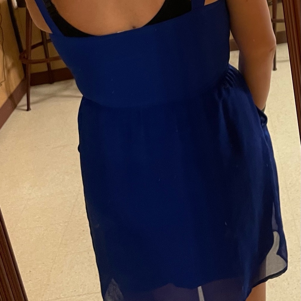 Dress - Picture 4 of 4
